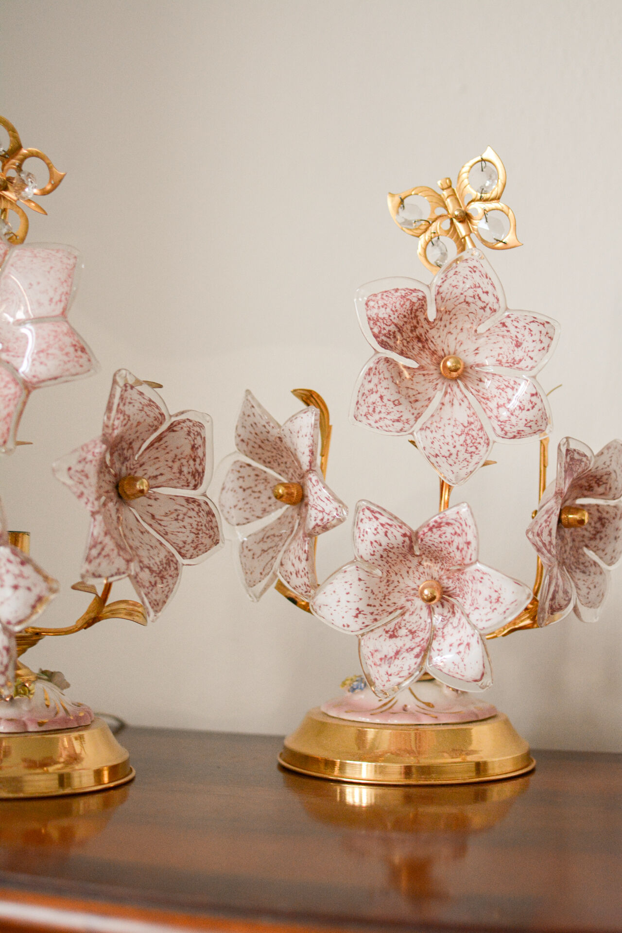 Vintage Murano table lamps, pink blown glass and gold details, pair.