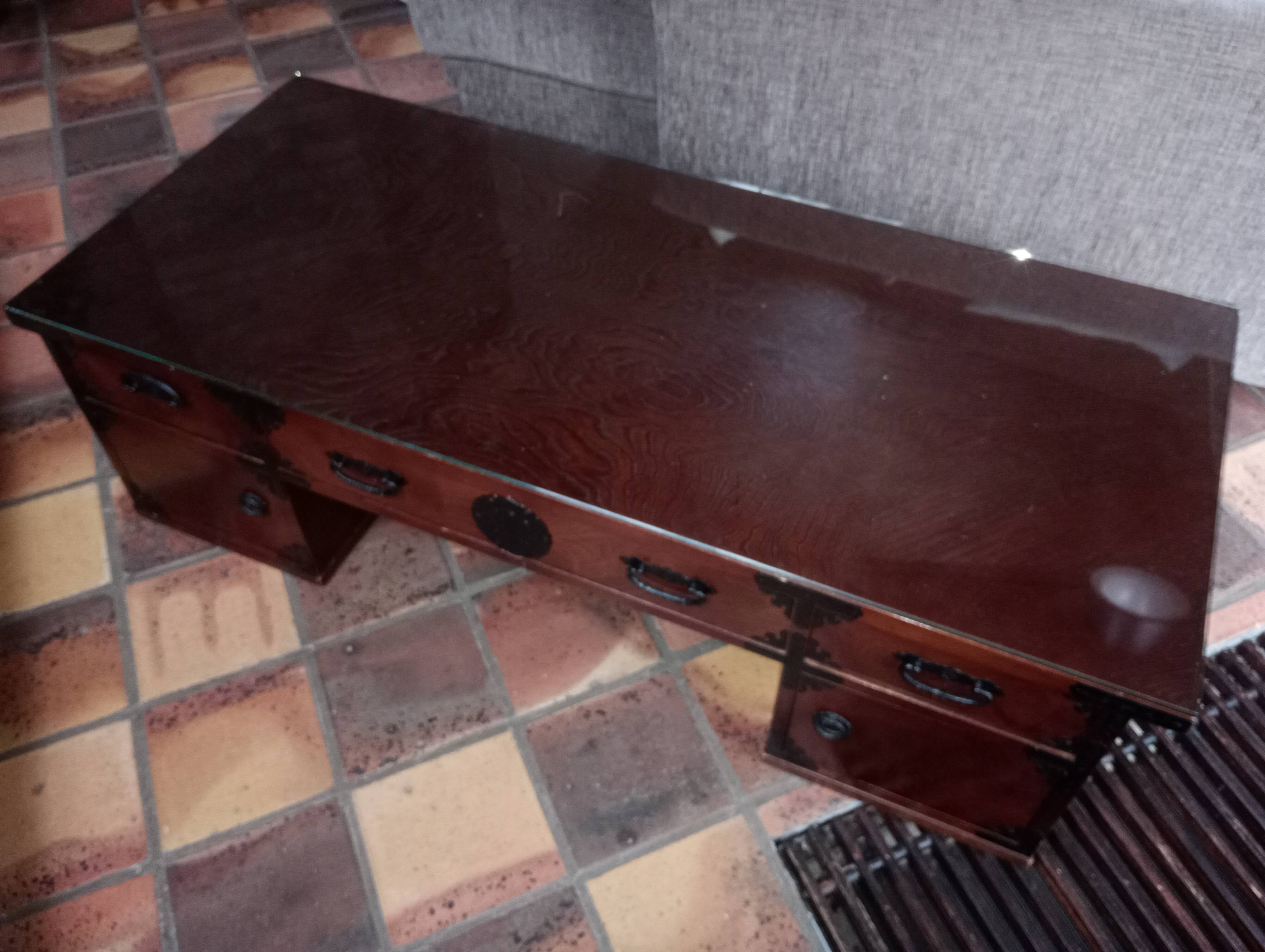 Authentic Japanese furniture – Handcrafted Tansu from Shizuoka with secret compartment