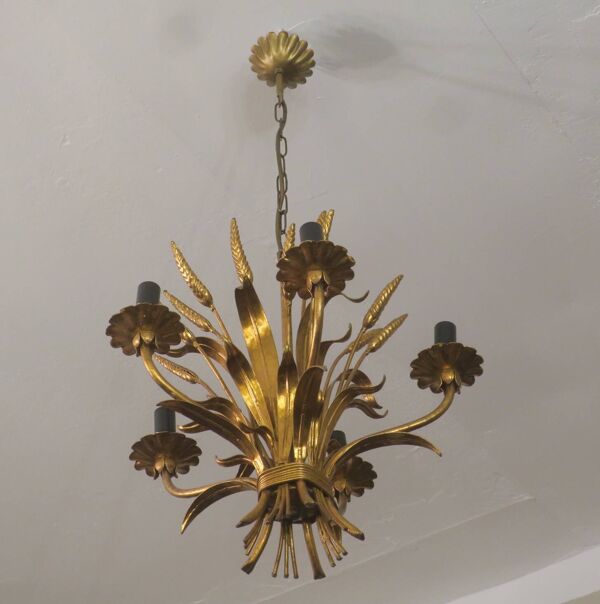 Lustre en tôle plaquée or en forme de gerbe de blé par Hans Kögl, années 1960
