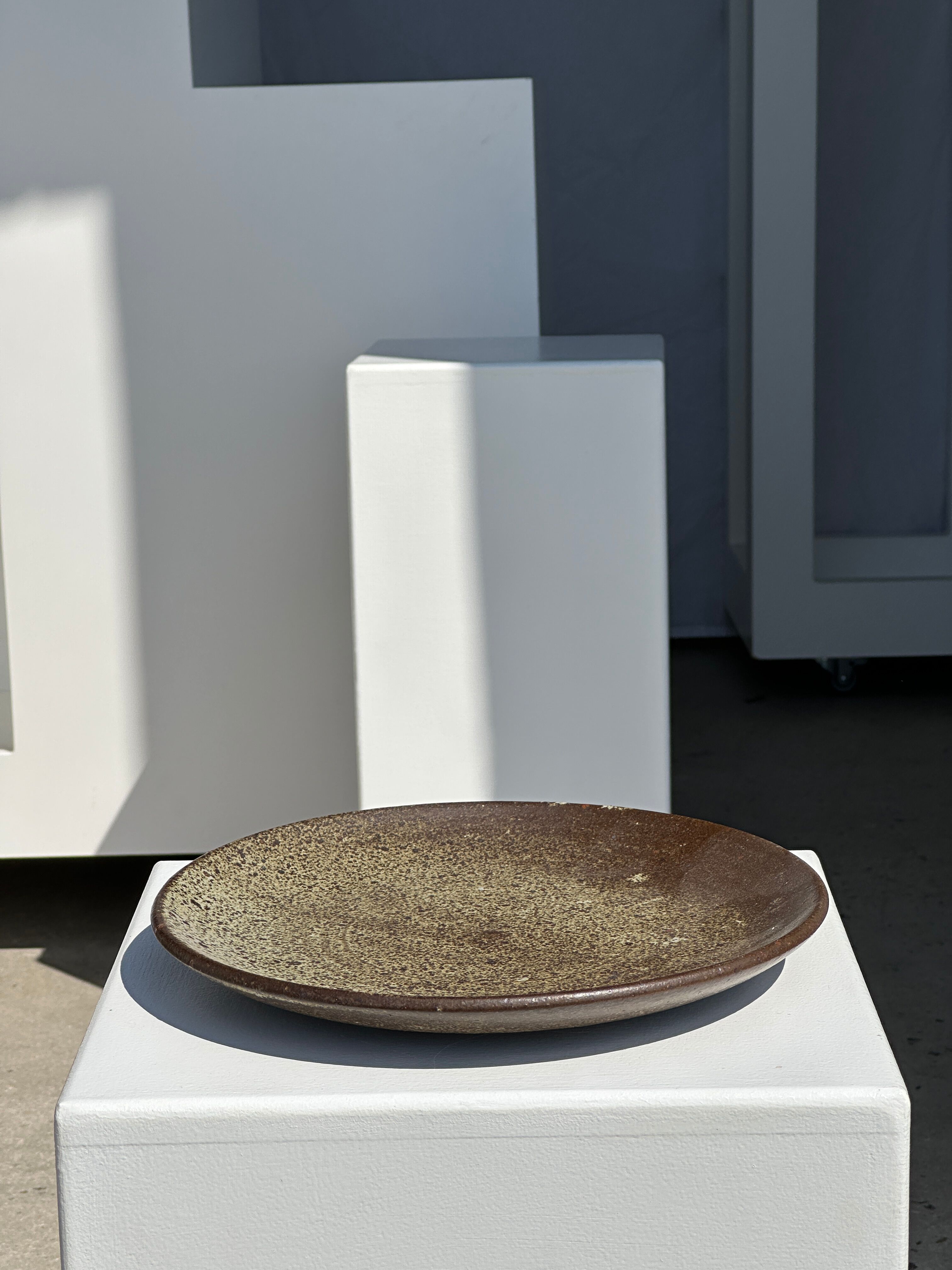 Indonesian green ceramic dish D:26.5