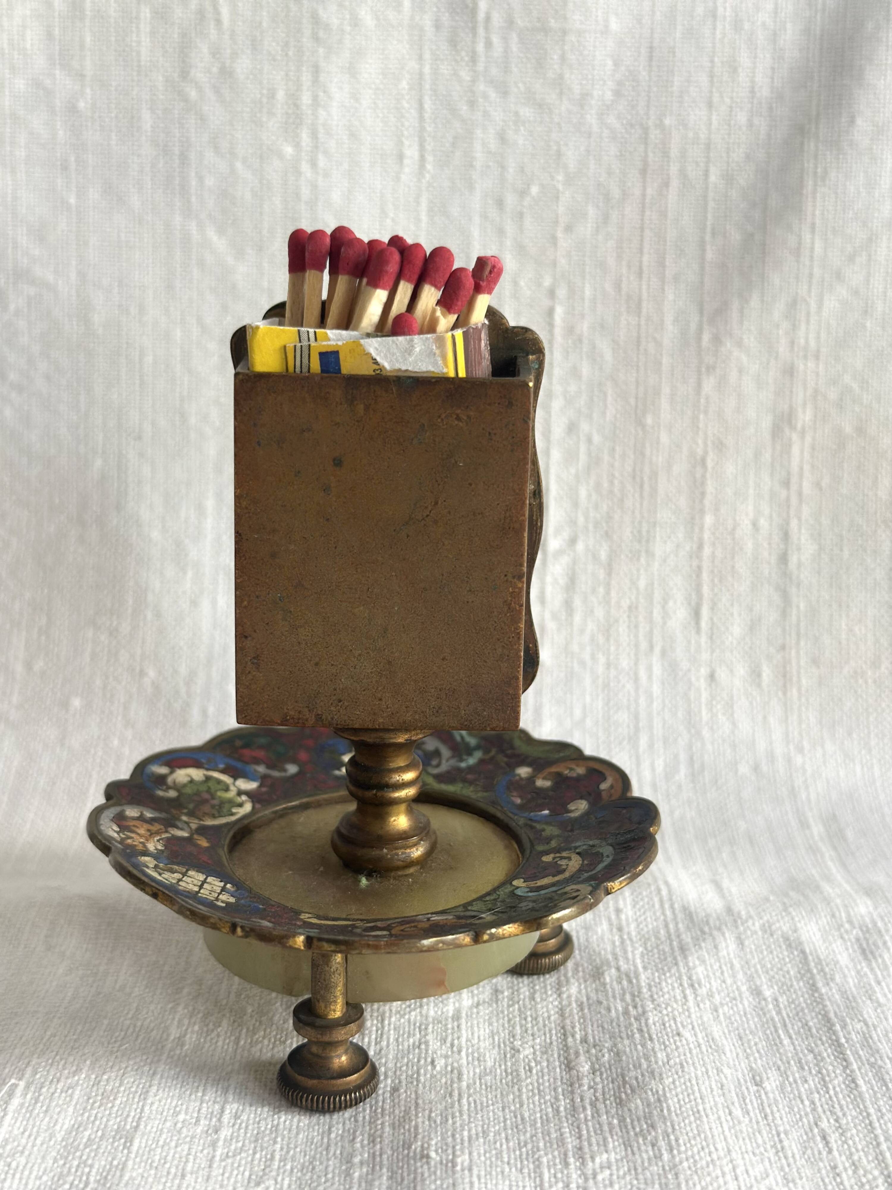 Bougeoir et porte allumettes en bronze et émaux cloisonnés XIXe