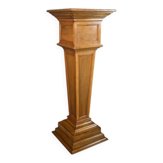Important walnut column gain – Early 20th century