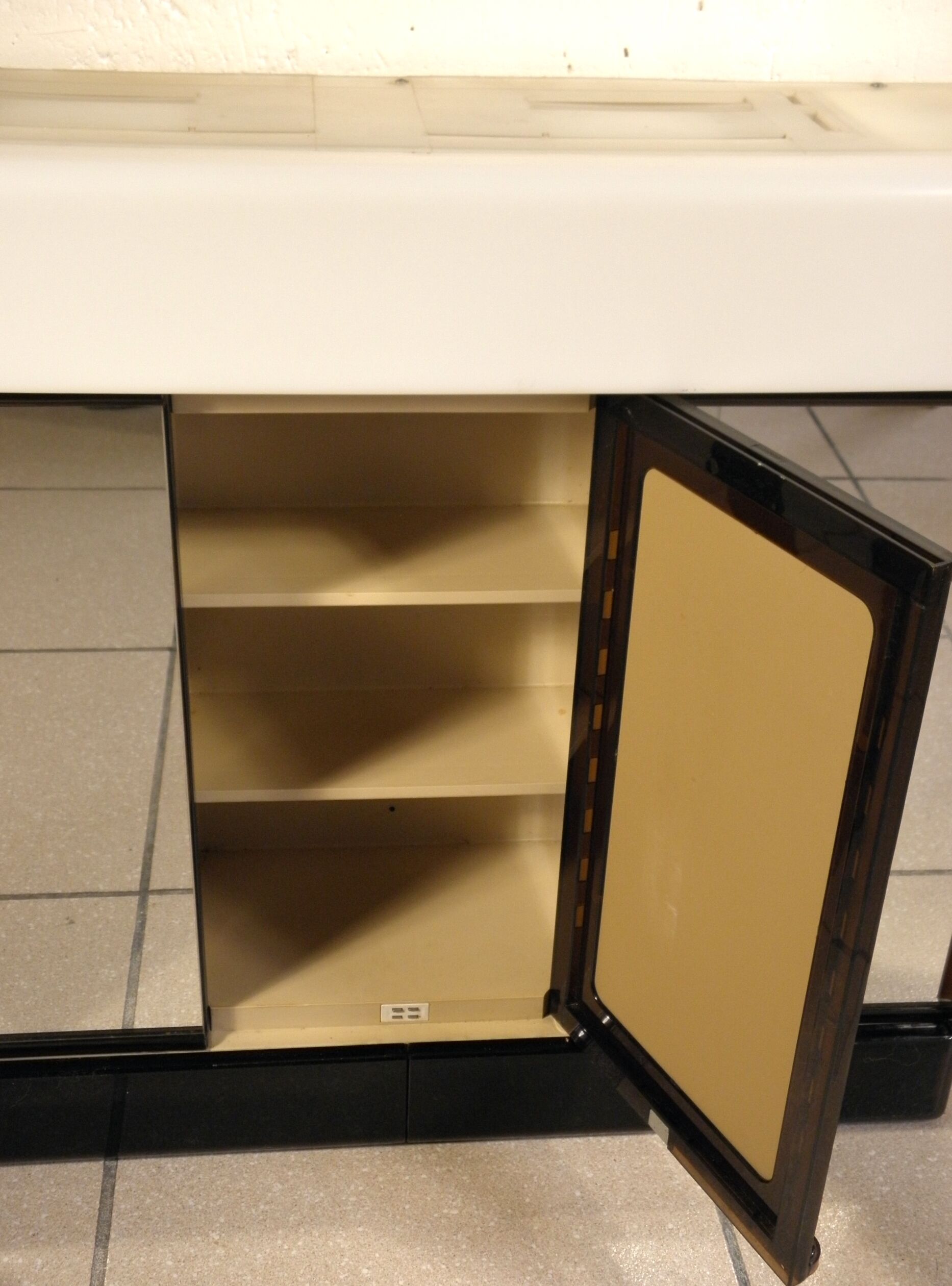 Toilet cabinet years 70