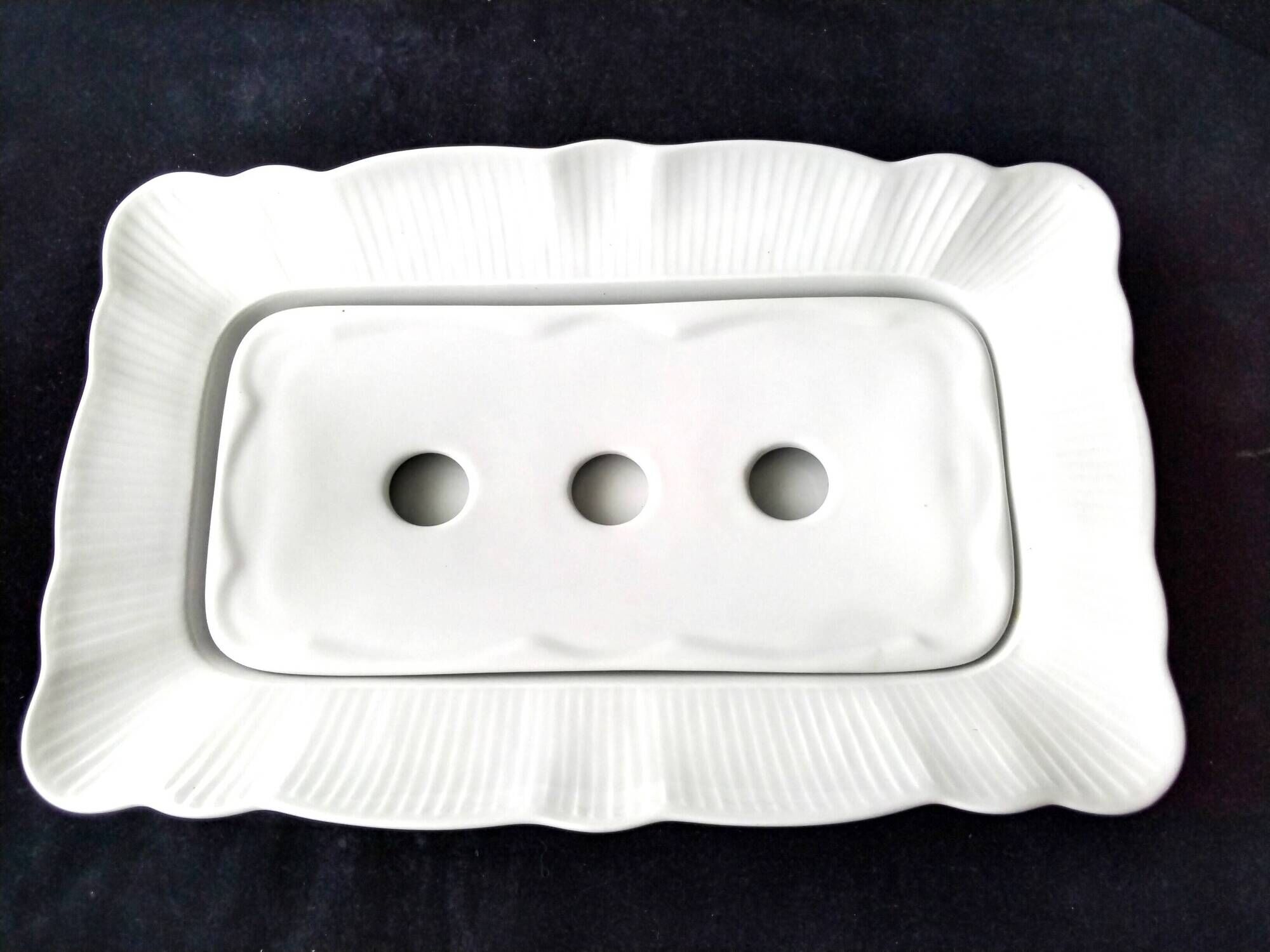 Pillivuyt white porcelain asparagus dish