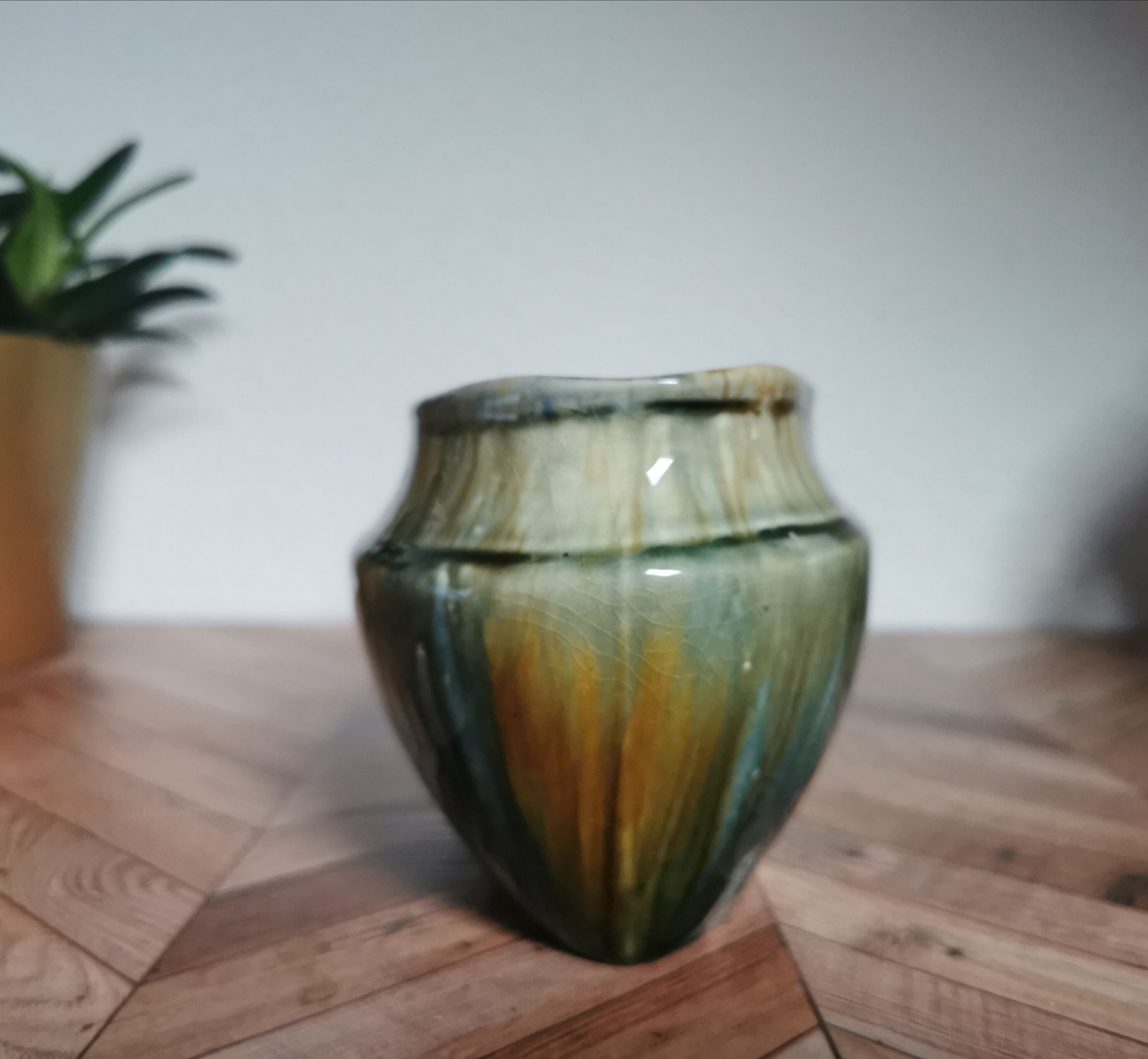 Art Deco ceramic planter