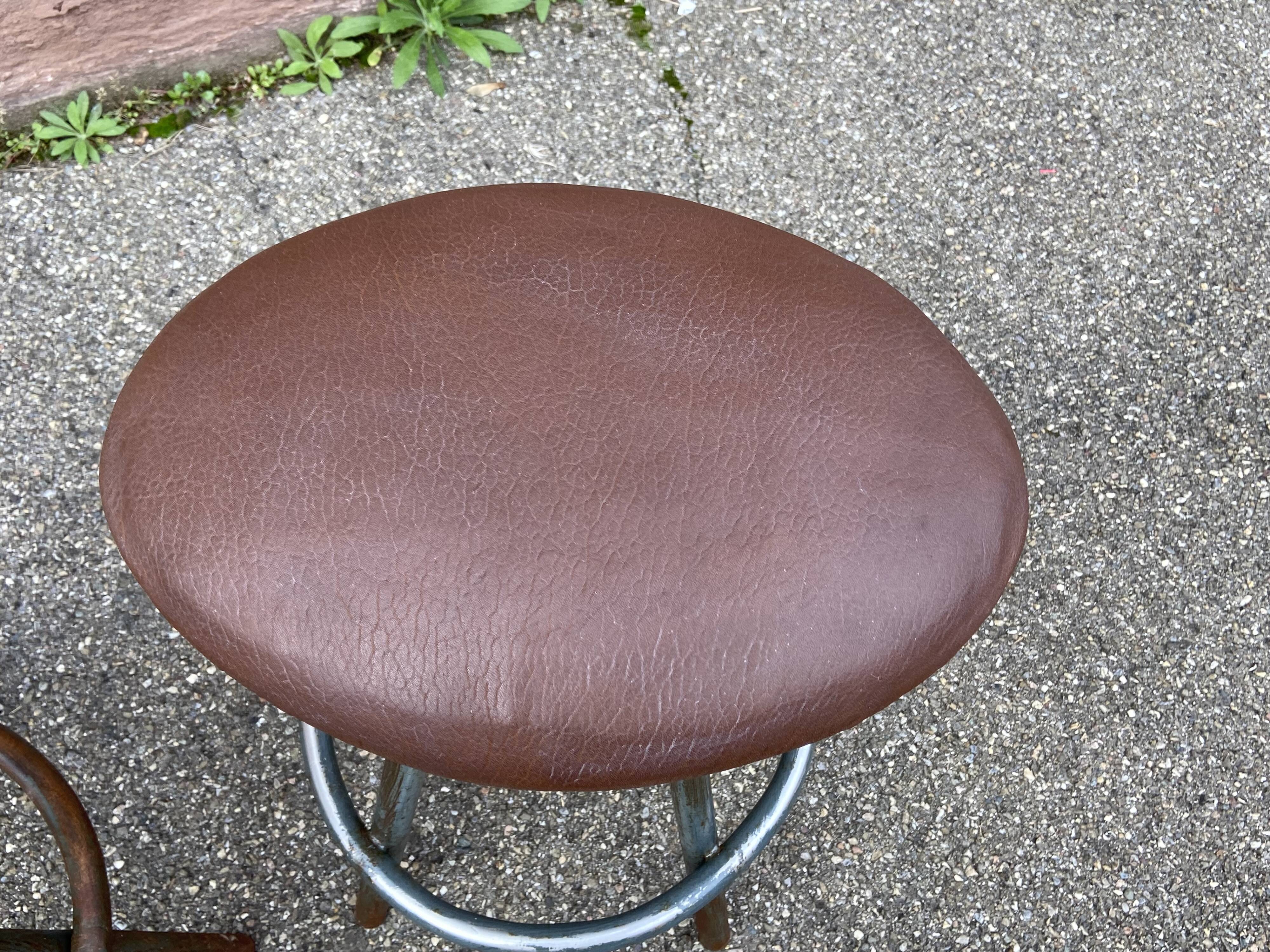 duo de tabourets industriel