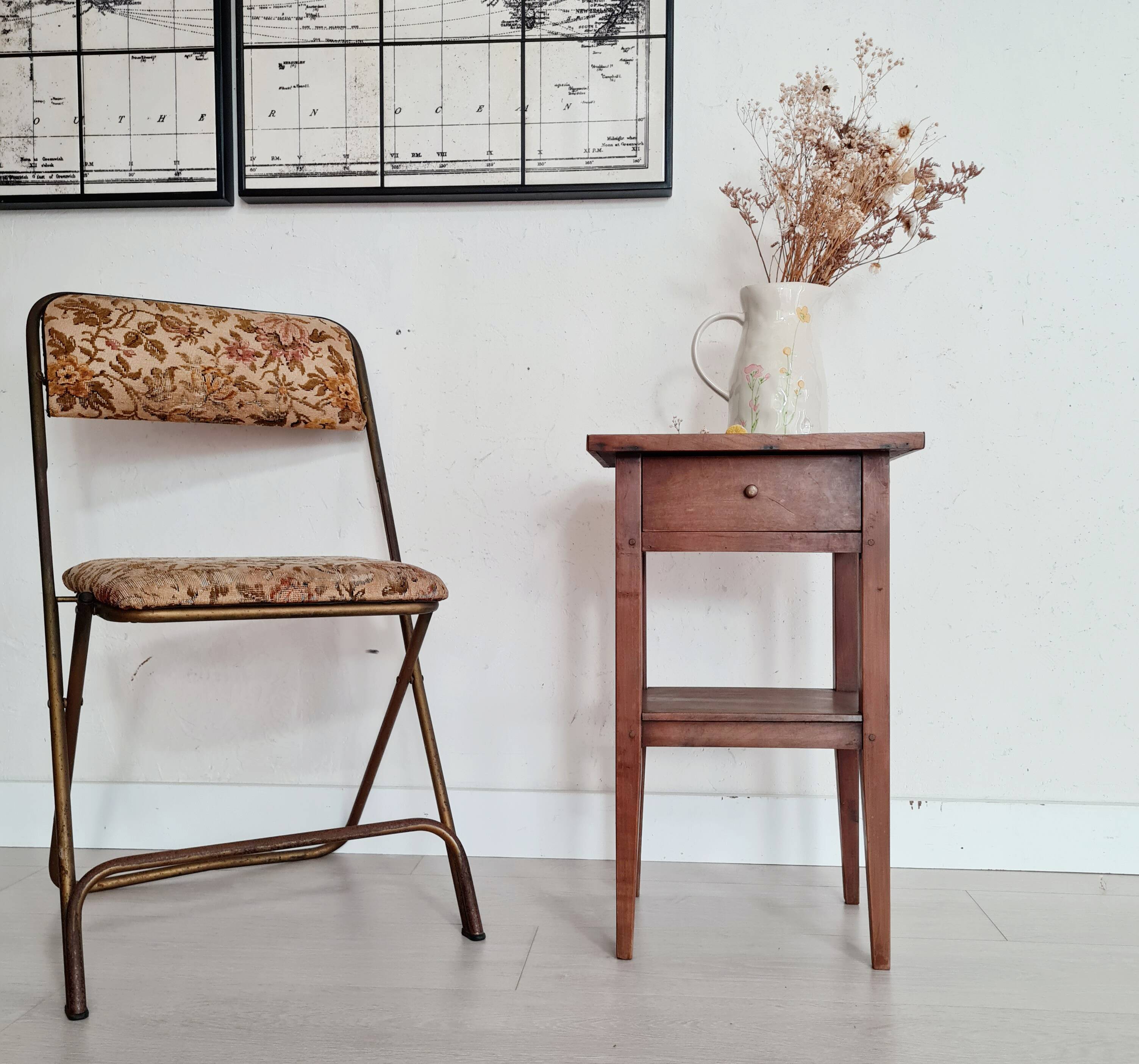 Chevet, table d'appoint en bois