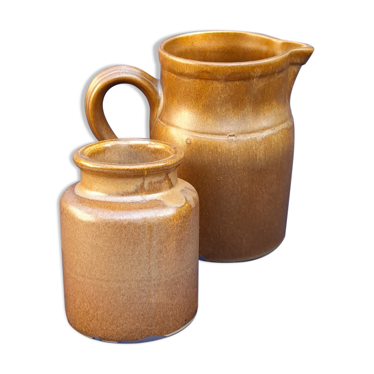 Duo de pots pichets en grès marron irisés, estampillé Digoin
