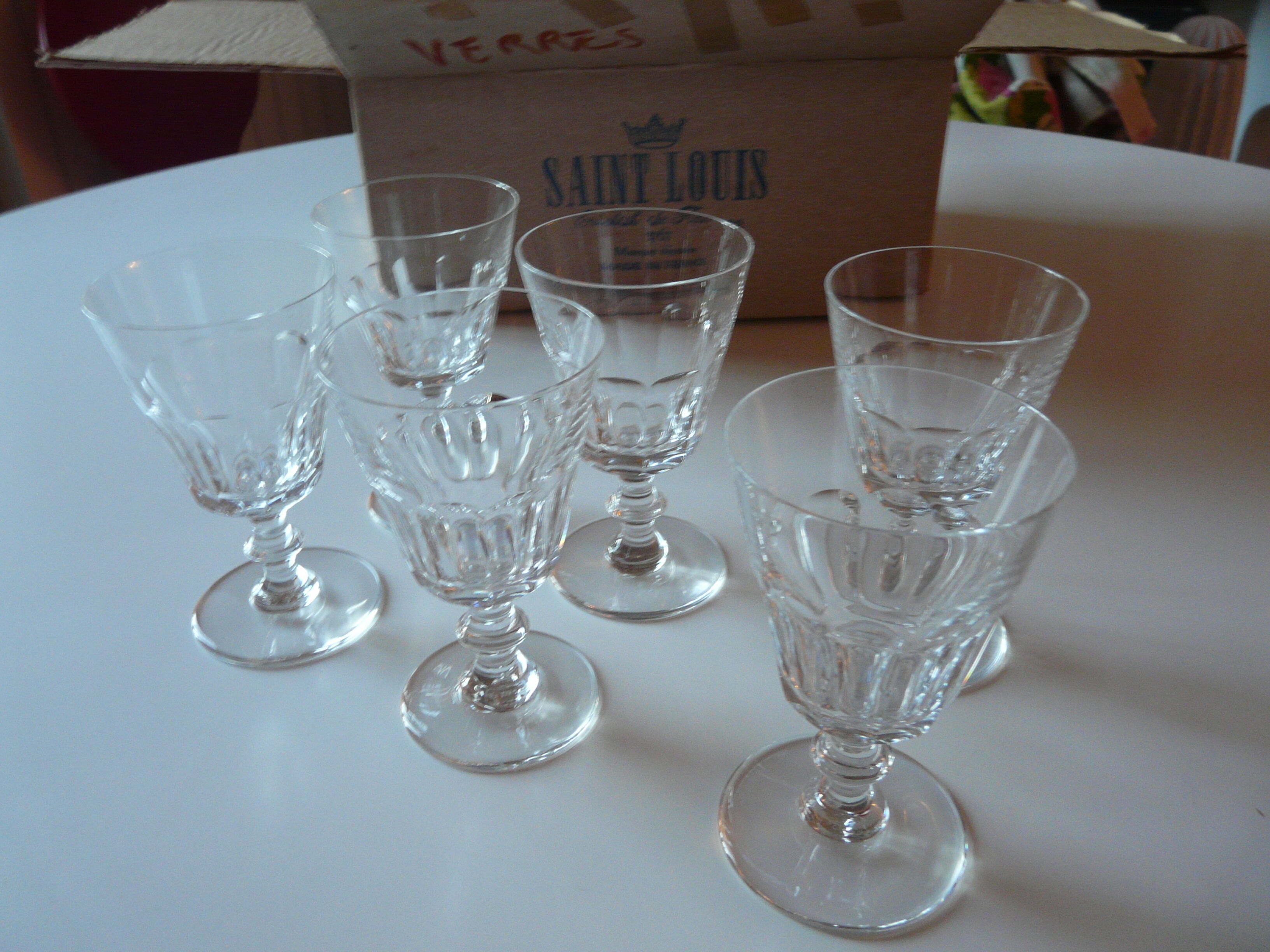 Service de six verres à pied de la cristallerie "Saint Louis"