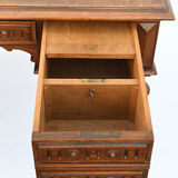 Flat walnut desk