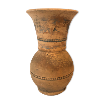 Terracotta pot