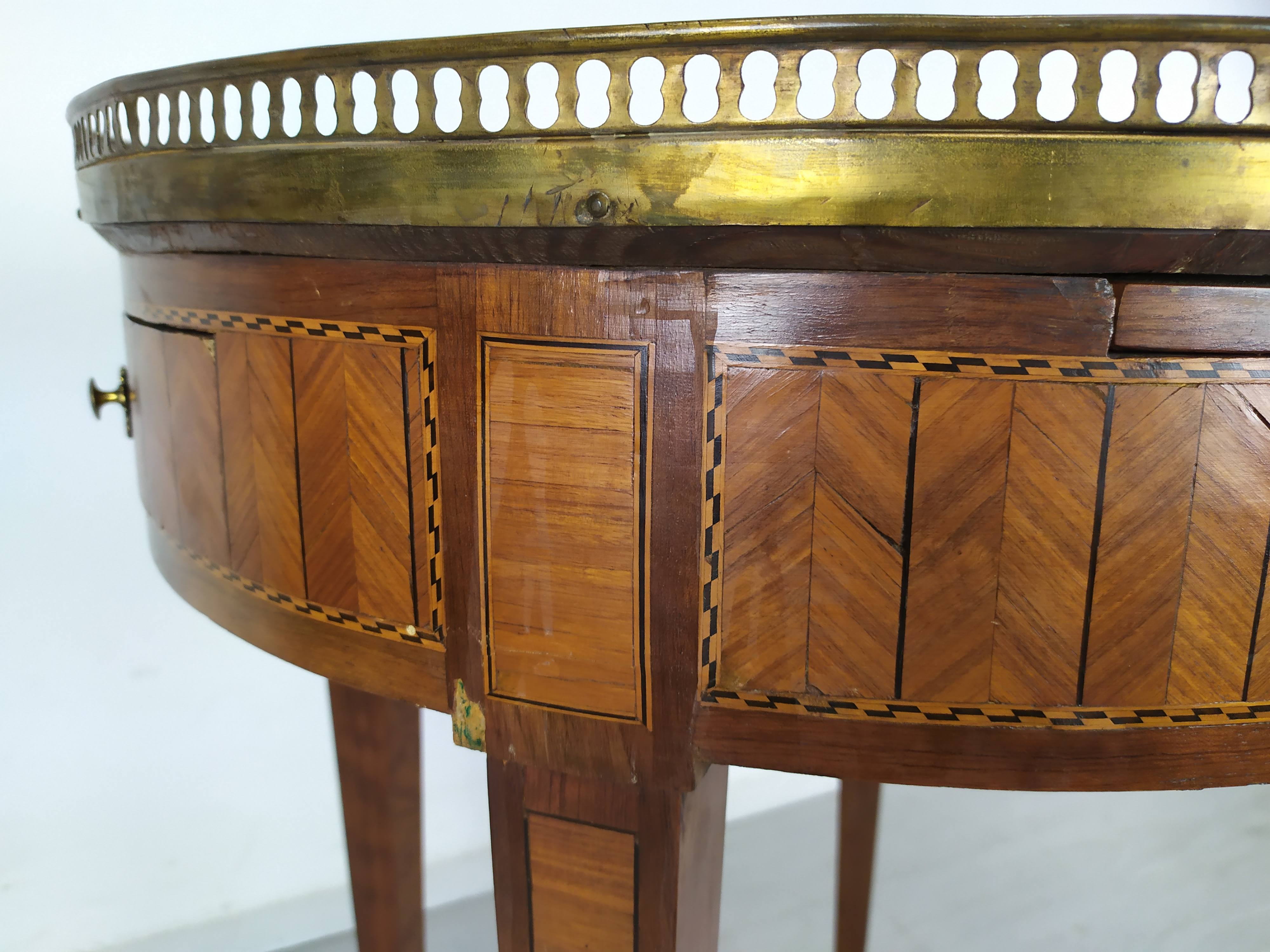 Louis XVI hot water bottle table