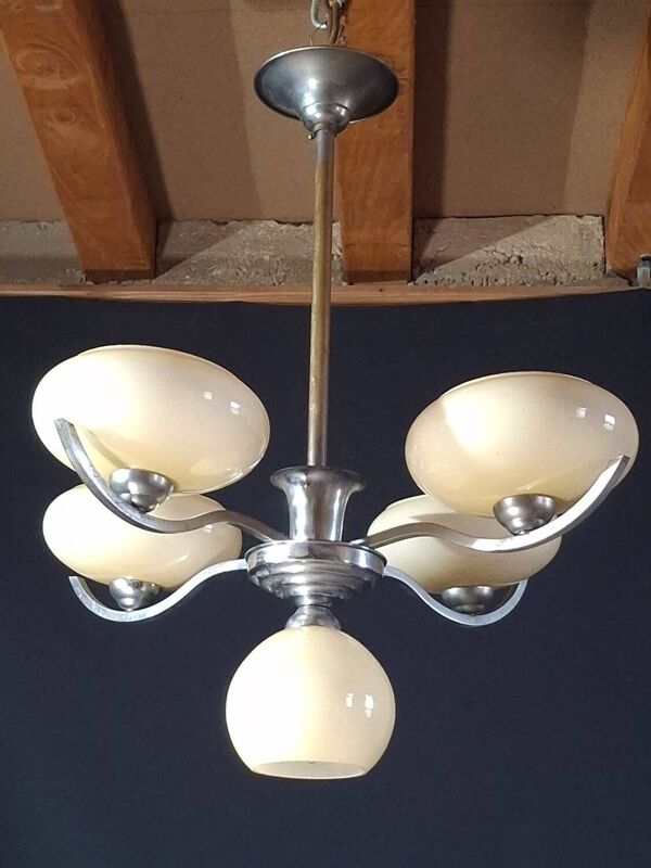 Lustre metal chrome 5 opalines jaune pale 1950