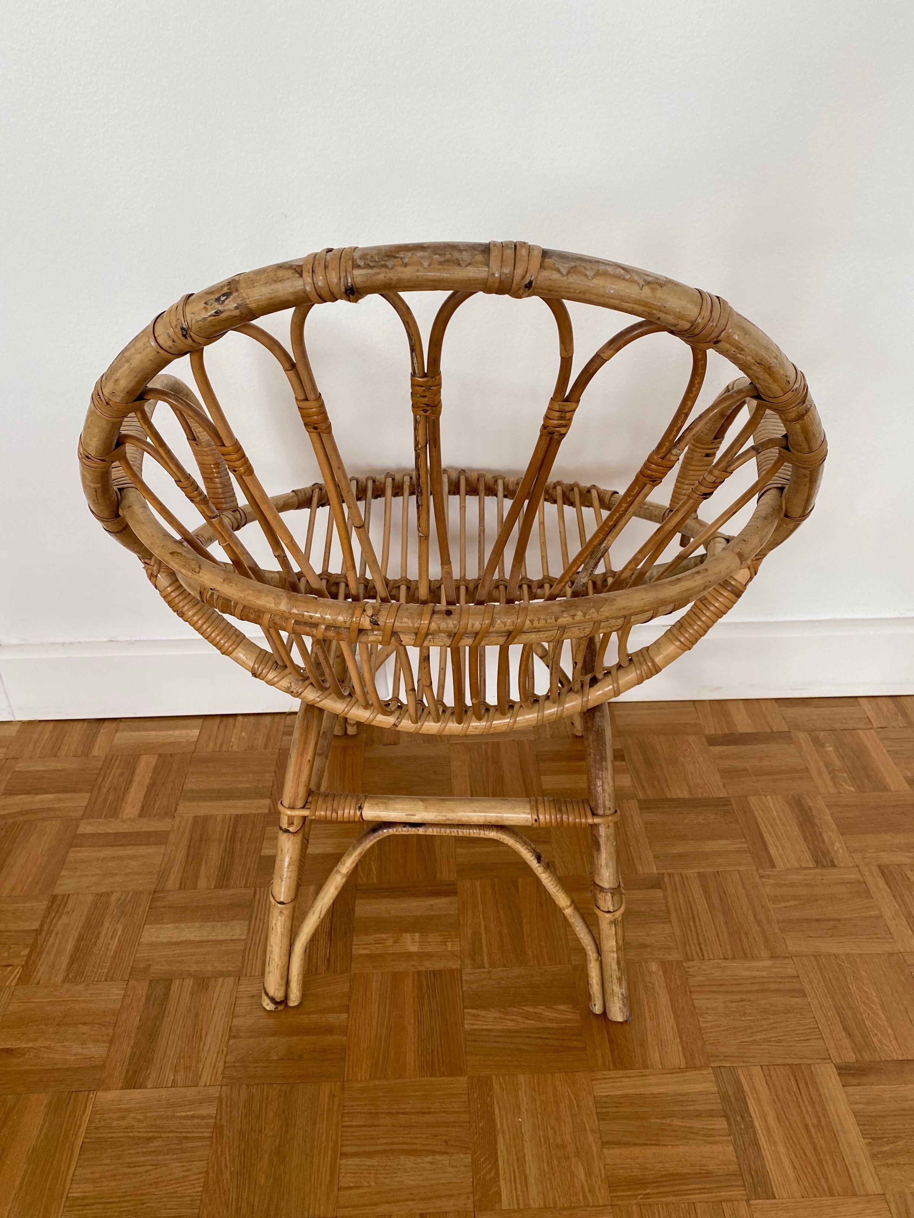 Armchair basket in vintage rattan 60's