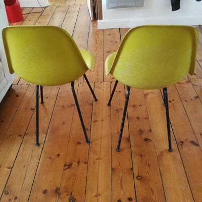 Lot de 4 chaises DSX édition Herman Miller design Charles Eames fibre de verre