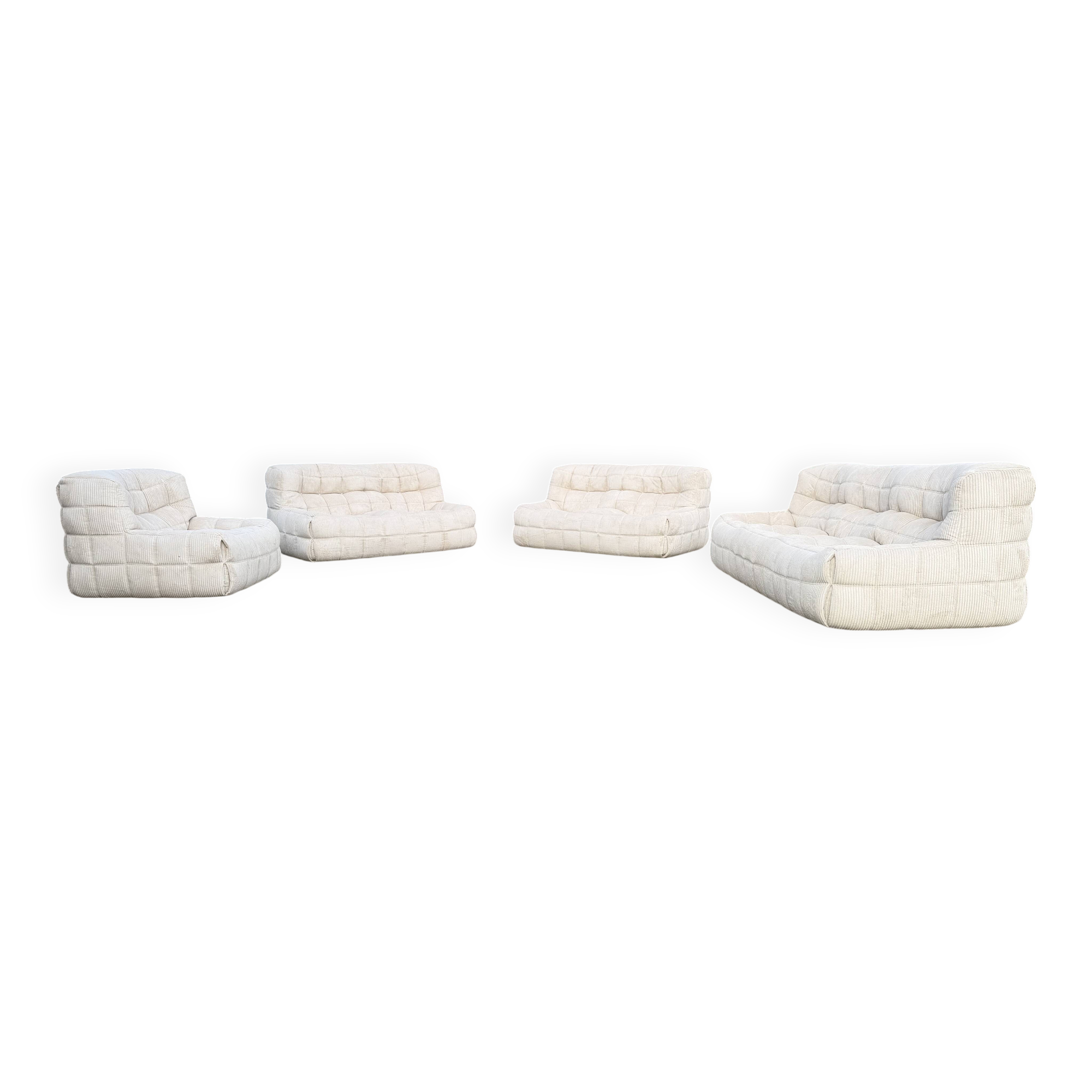 Ligne Roset Kashima set: 1x 1zit, 2x 2zit en 1x 3zit Beige Corduroy 10/10!!