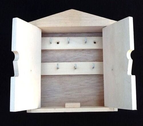 Wall key box Wooden maisonette