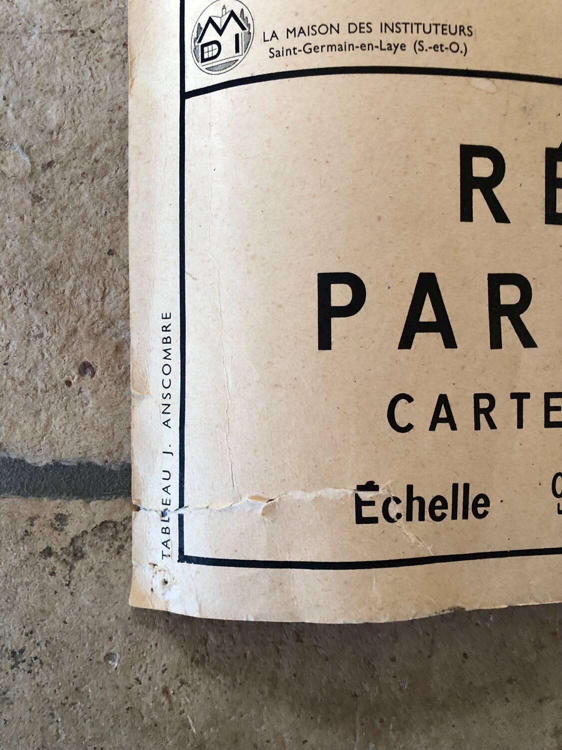 Old school map of Paris