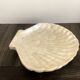 Cup / vacuum vintage pocket in the shape of mother-of-pearl shell