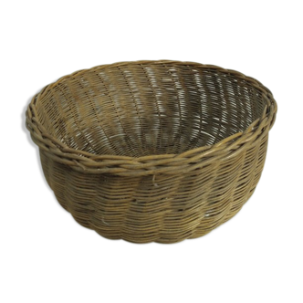 Vintage round basket