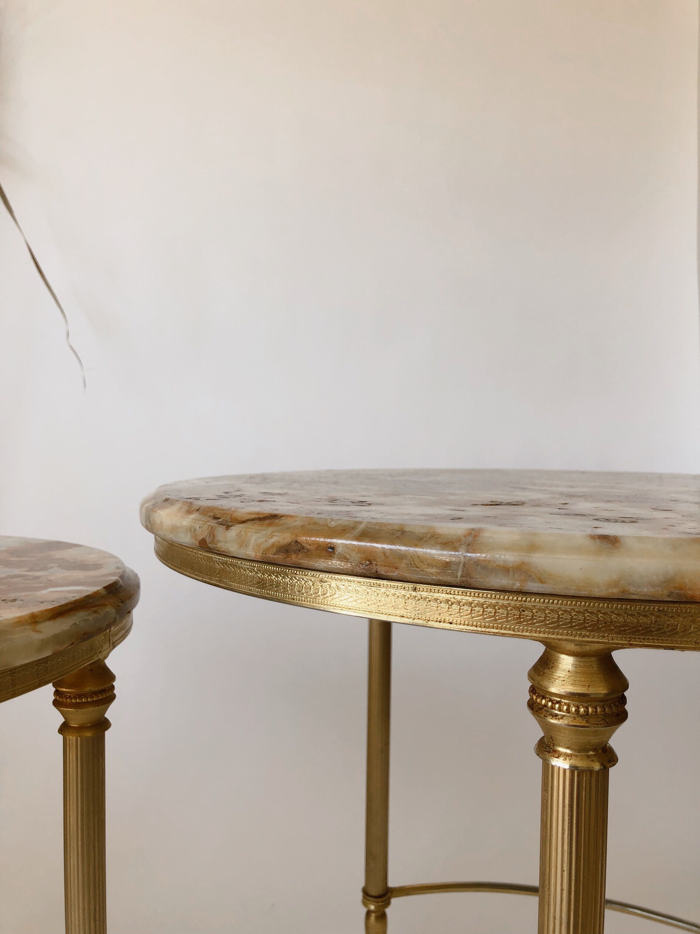 Pull out tables marble and brass