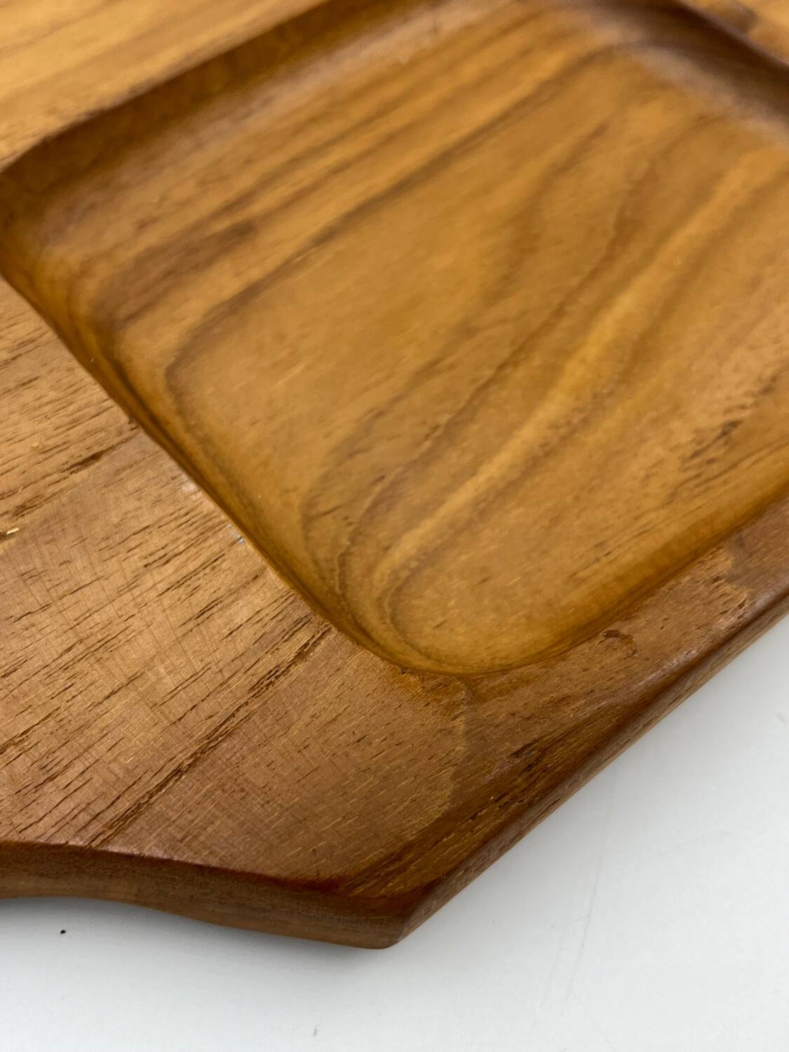 Solid wood aperitif dish