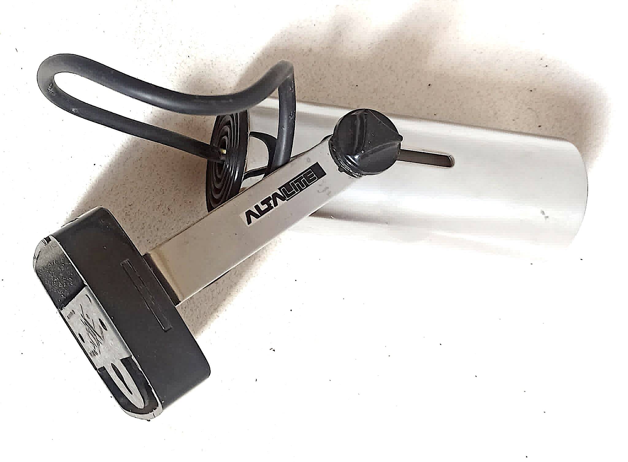Spot orientable target high late 70s