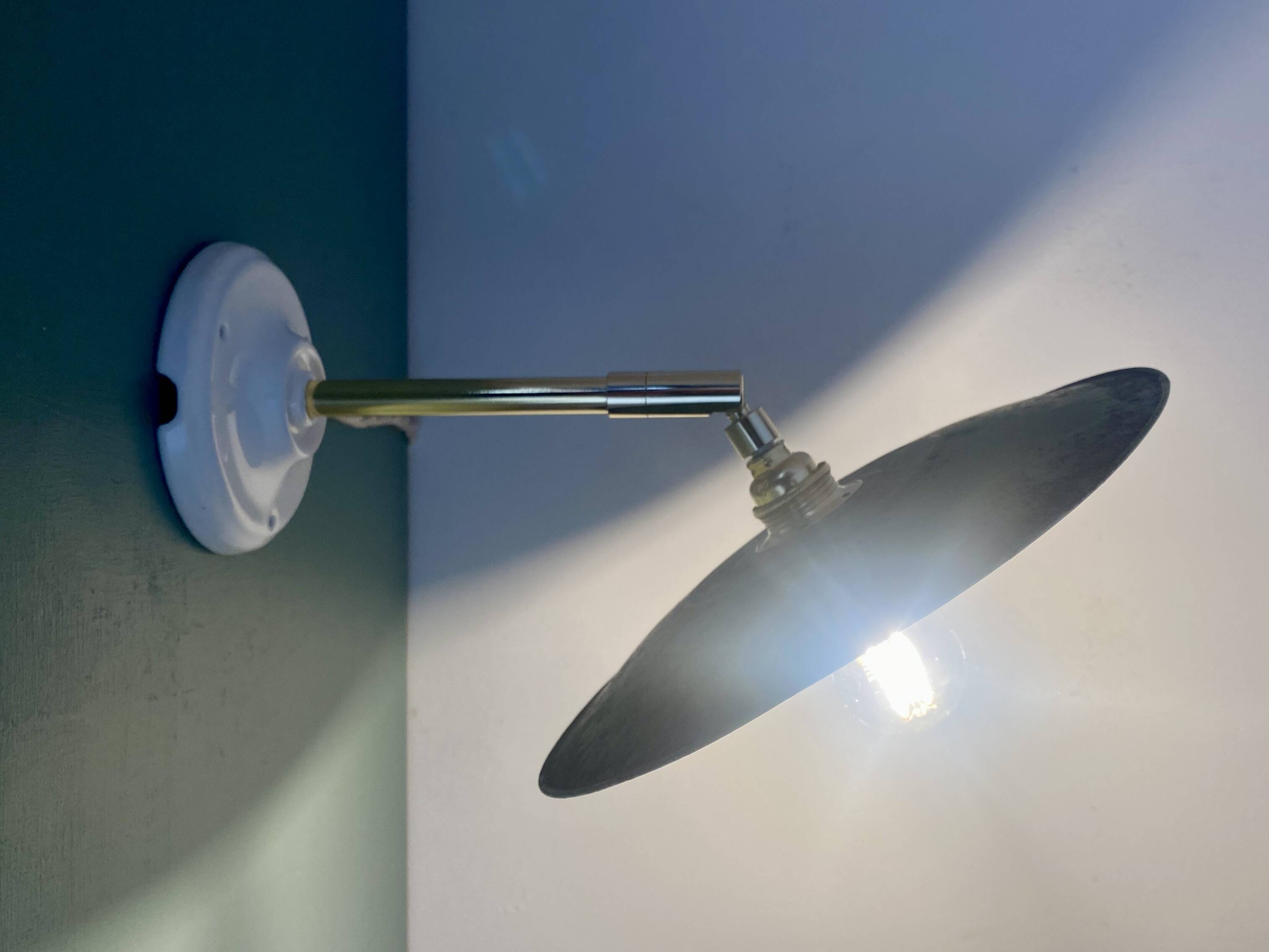 Vintage green enamelled sheet metal wall lamp shade - 2 -