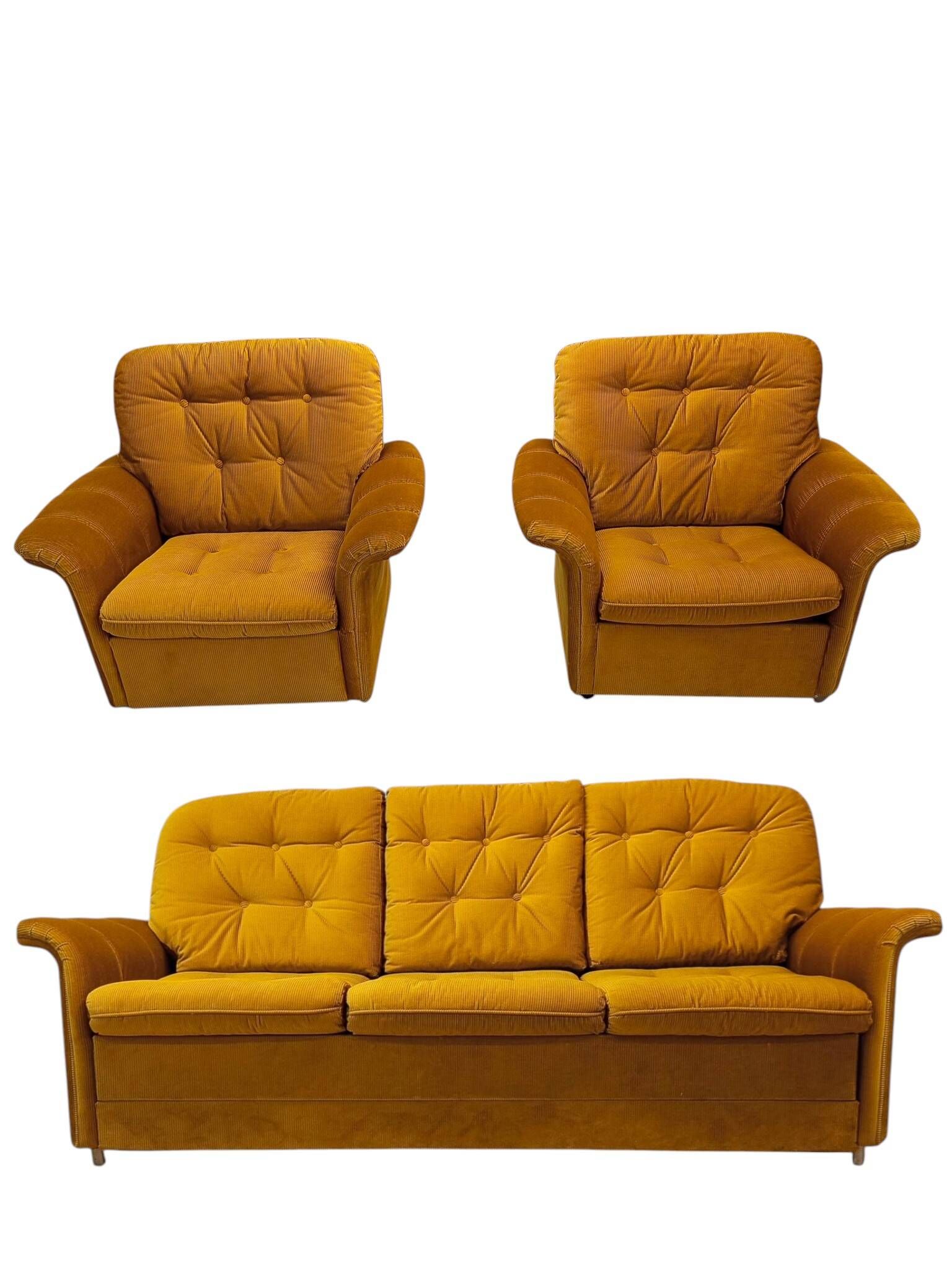 Vintage lounge set for 5, 3-seater convertible sofa and 2 armchairs, 70s.