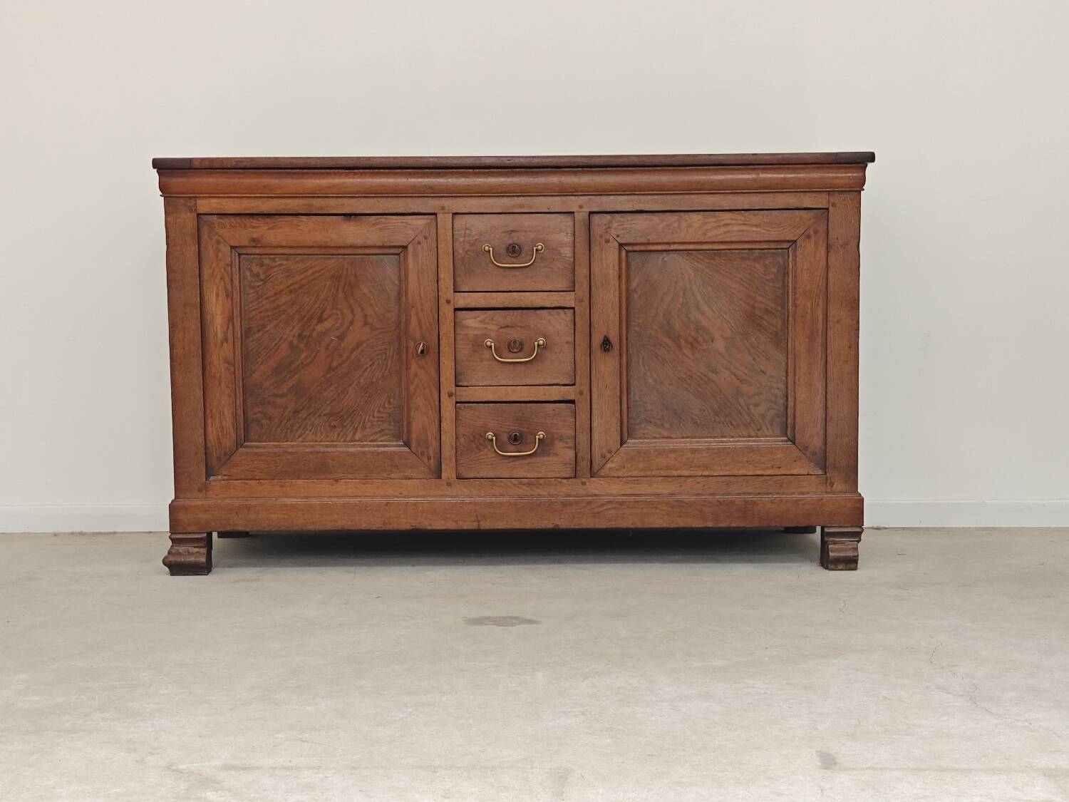 Antique solid wood workbench, dough cabinet from the 18th century.