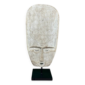 Sculpture, totem artisanale en bois de Suar