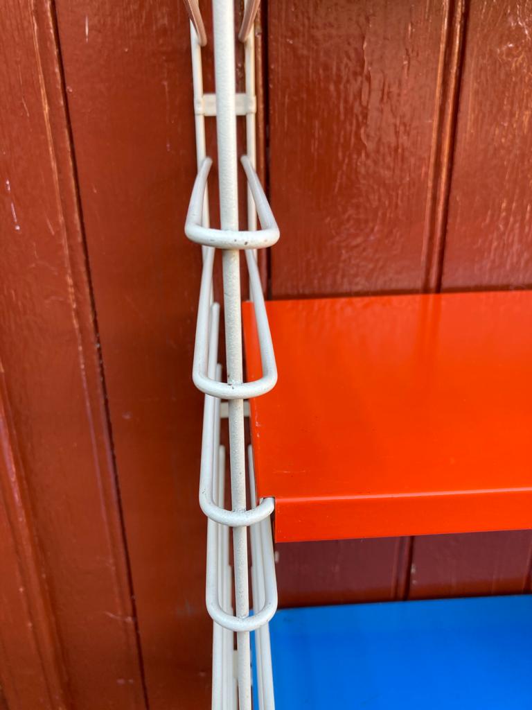 Tomado holland shelves