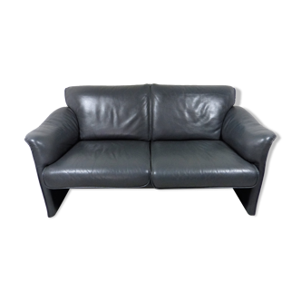 Dark grey leather two-seats sofa by Jori Belgium 1980’s