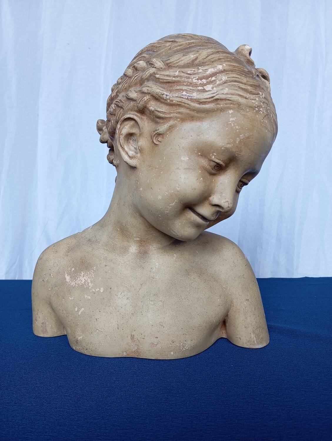 Buste de jeune fille « La rieuse »