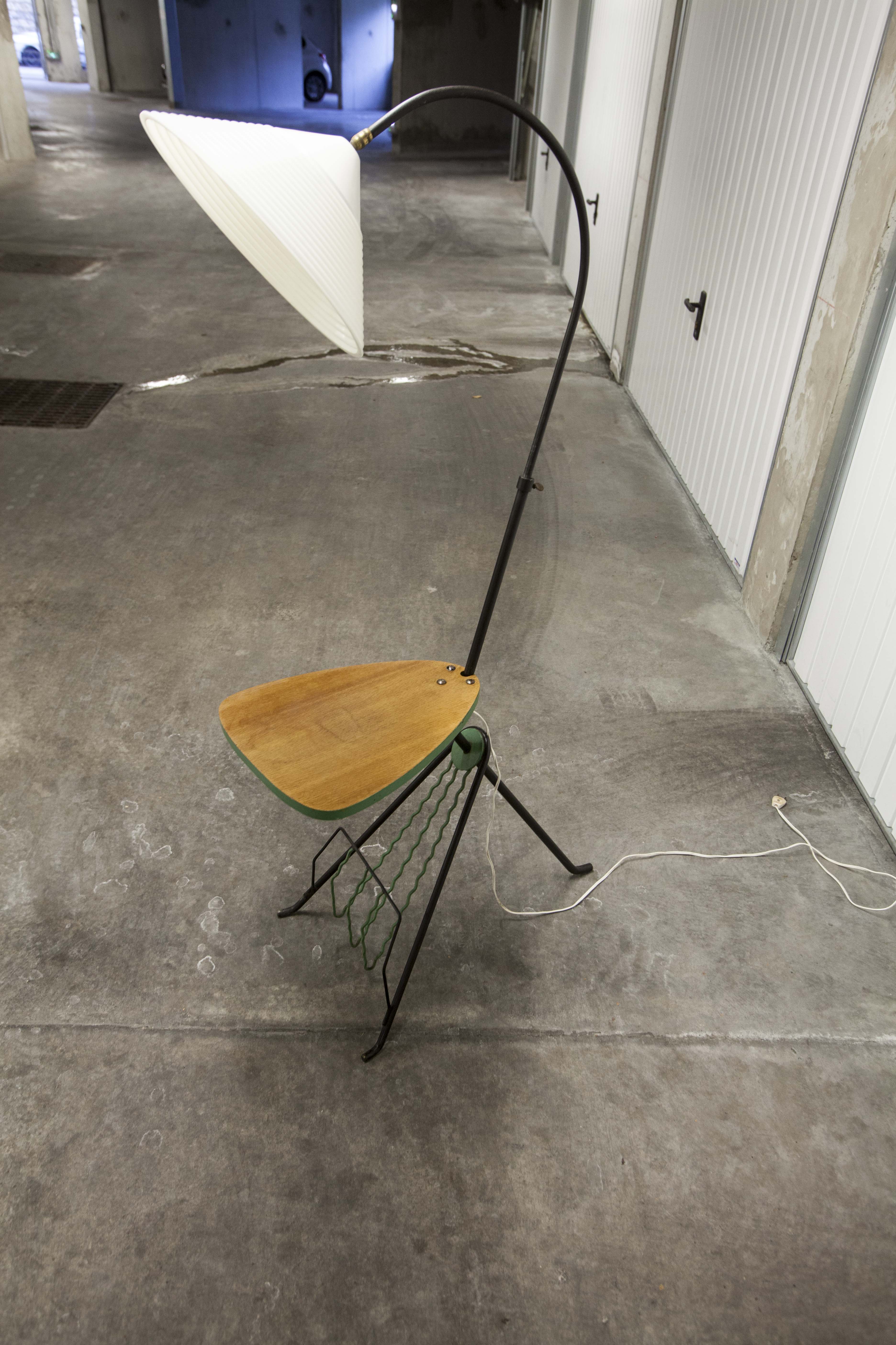 Floor lamp tripod Tablet door magazine 50 s