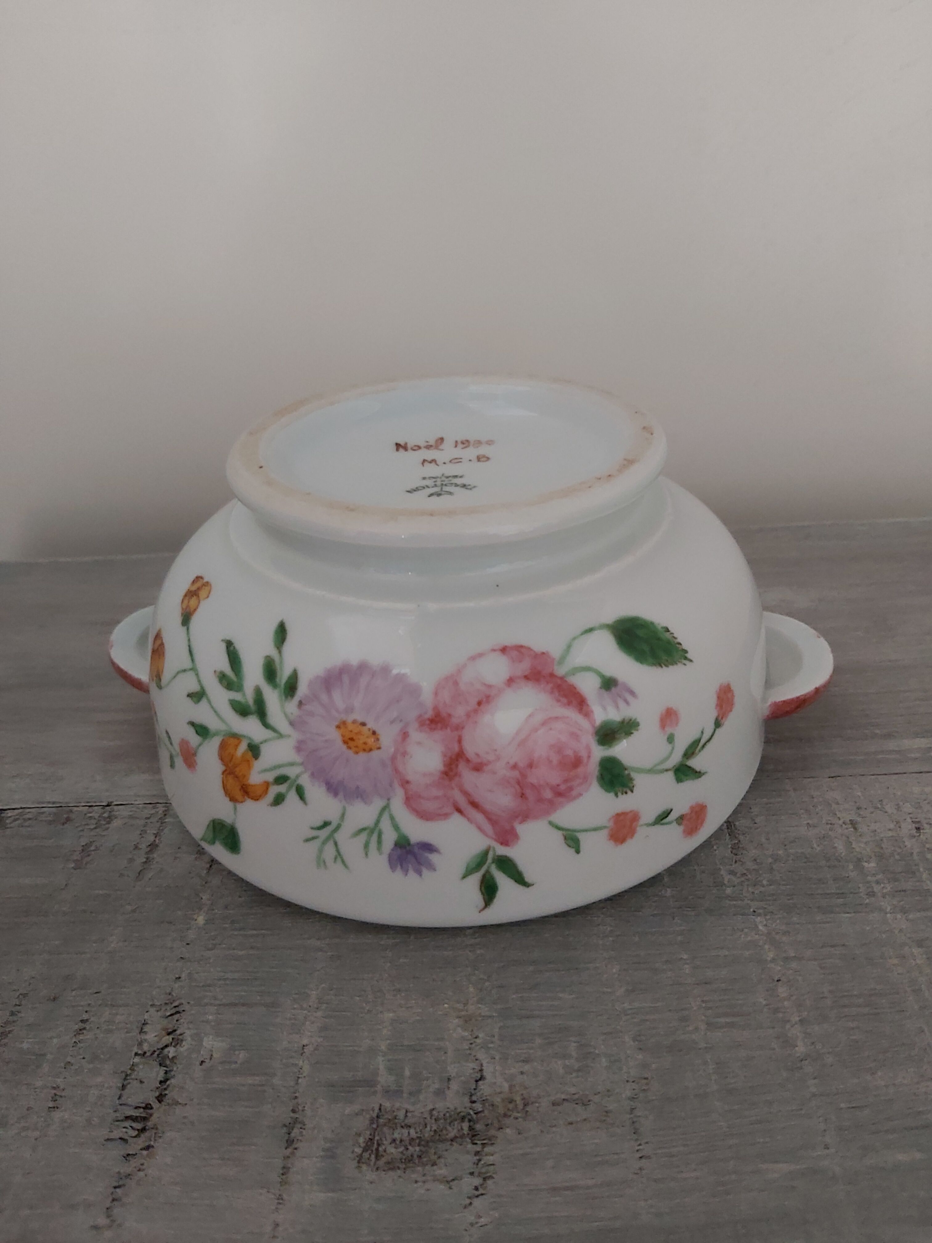 Flared bowl with CNP porcelain handles signed M.C.B. Noël 1980