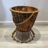 Rattan worker