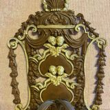 Paire d'appliques Régence 5 feux, peintes en 2 tons.
