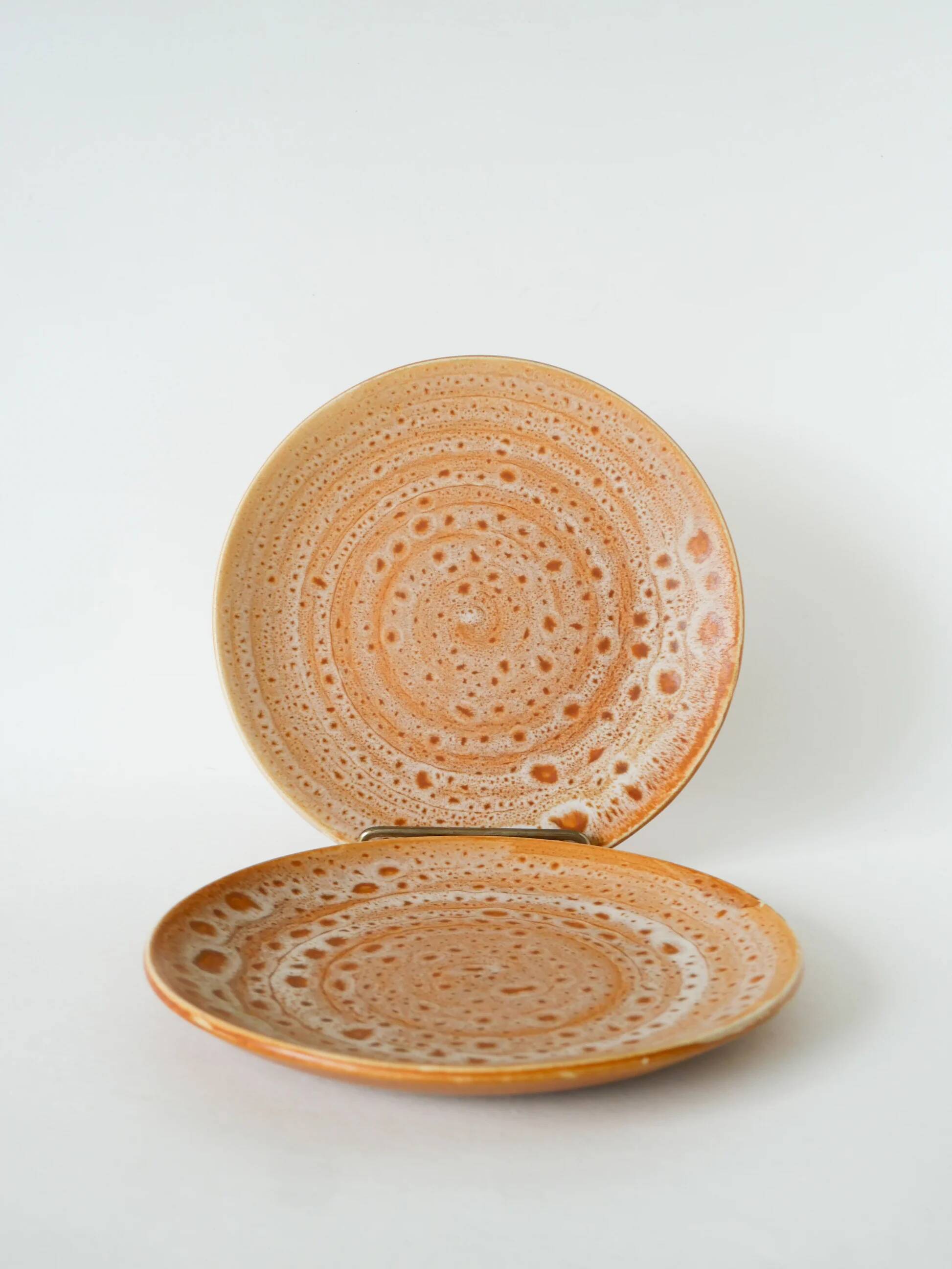 Pair of ceramic dessert plates, Niderviller, Fauve model, 1960.