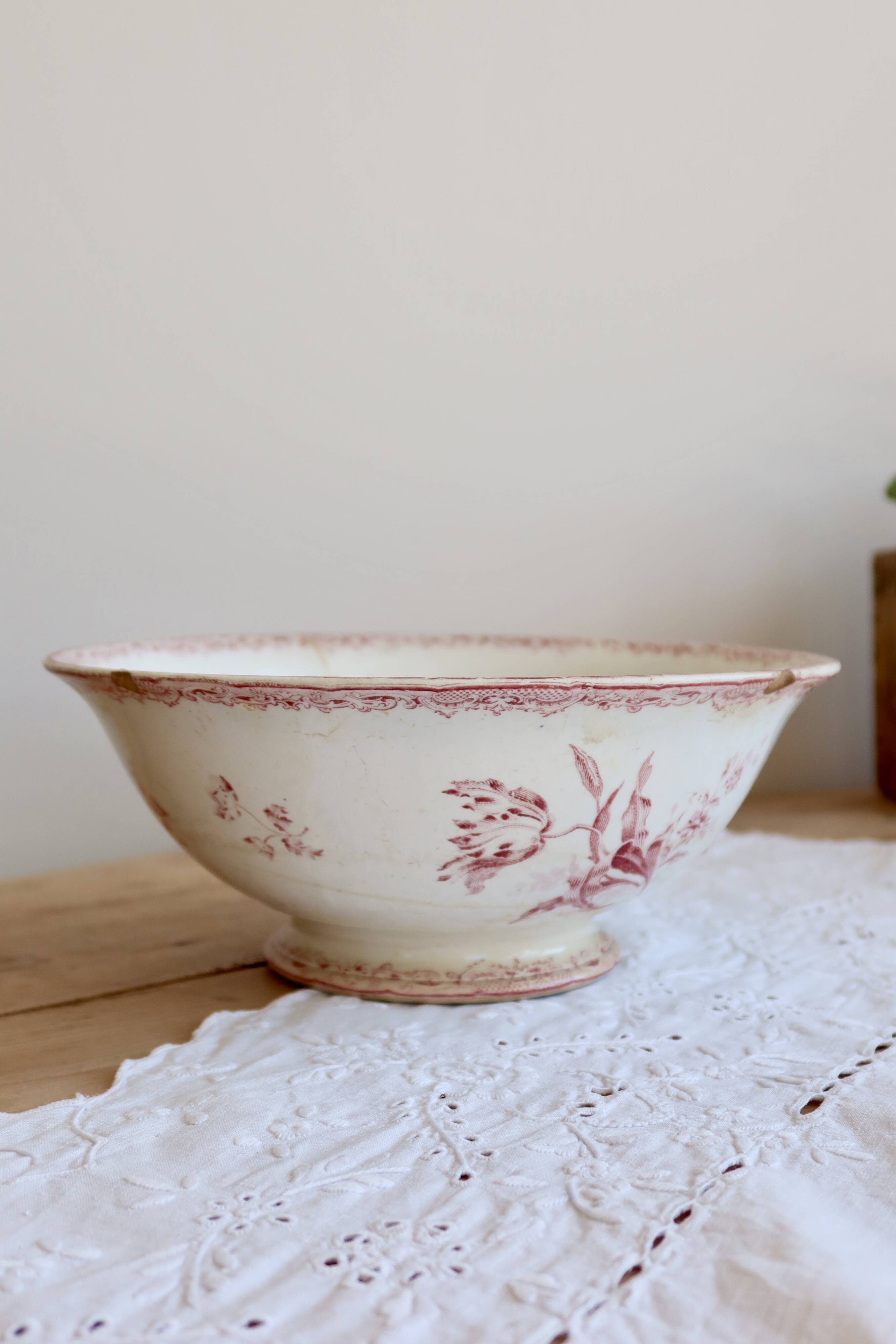 Antique pink ironstone salad bowl Sarreguemines - Fontanges model