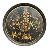 Plateau rond 19e tôle peinte noire décor fruits et raisins (49 cm)