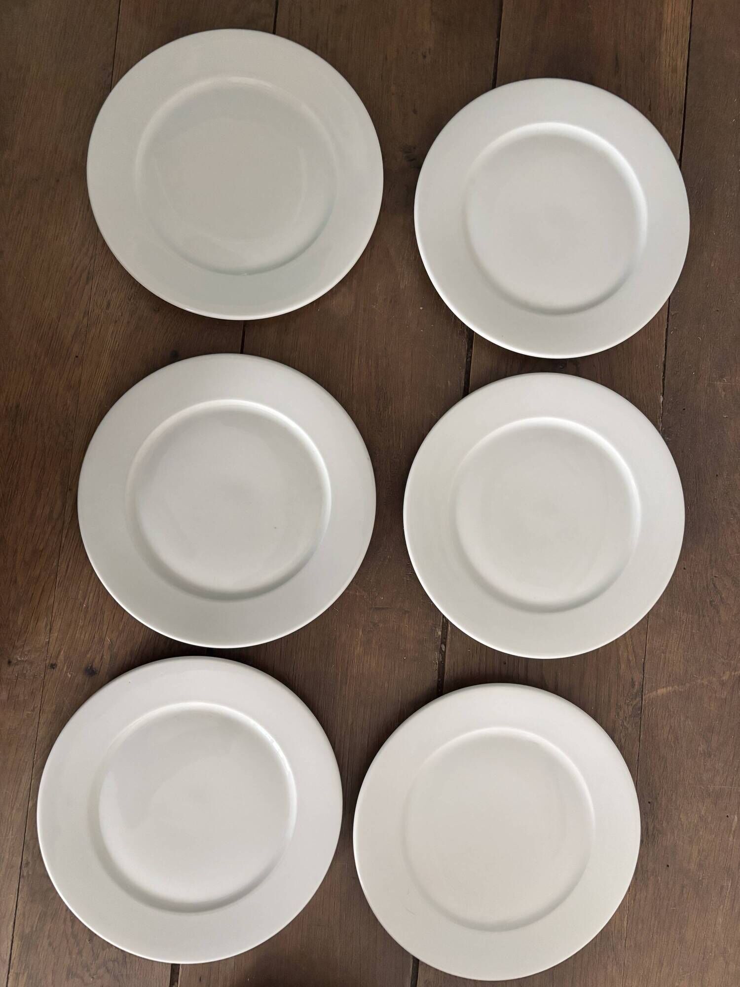 Set of 12 Pillivuyt plates – White porcelain