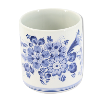 Delft ceramic pot