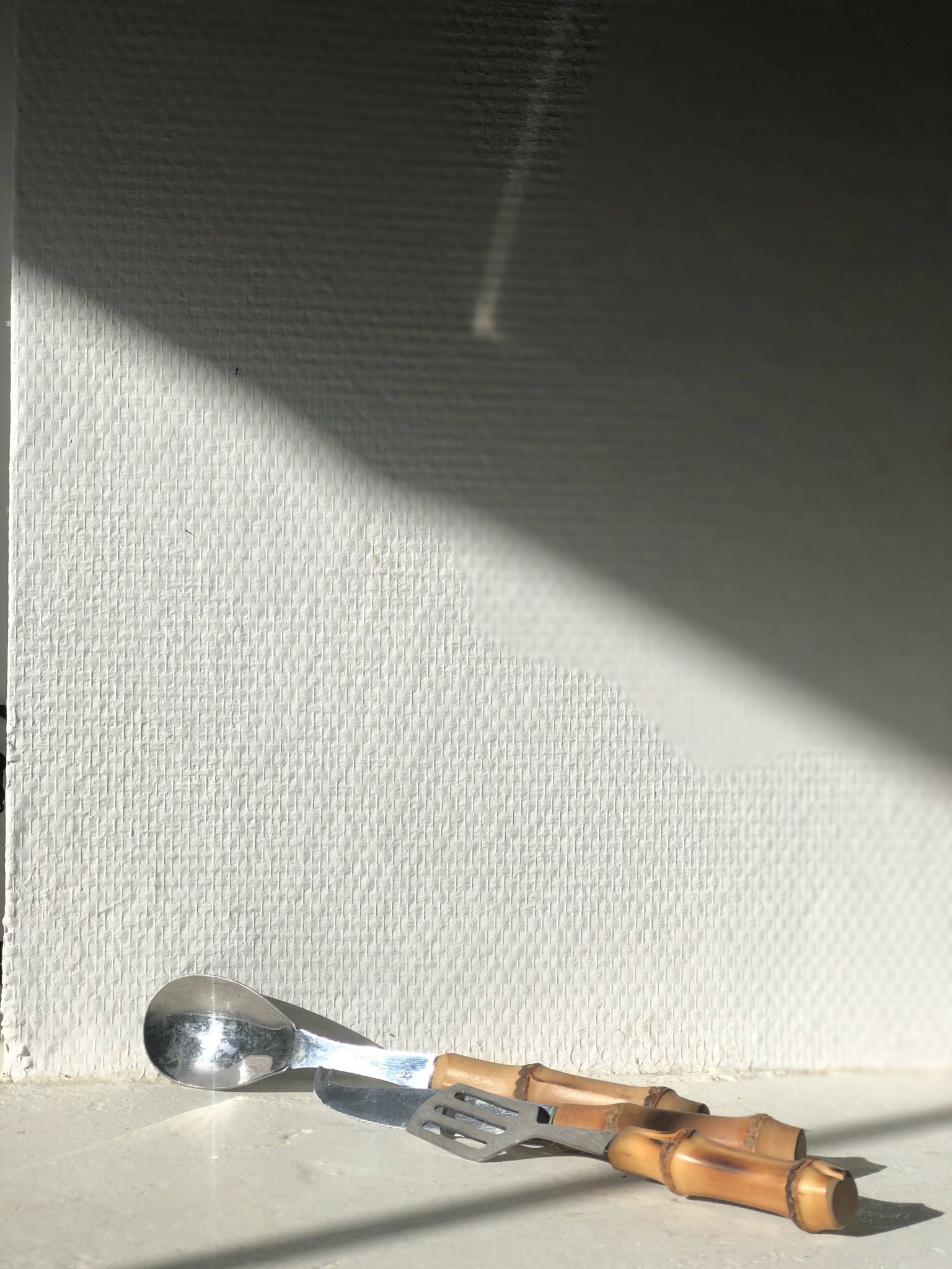 Cutlery set with bamboo handles