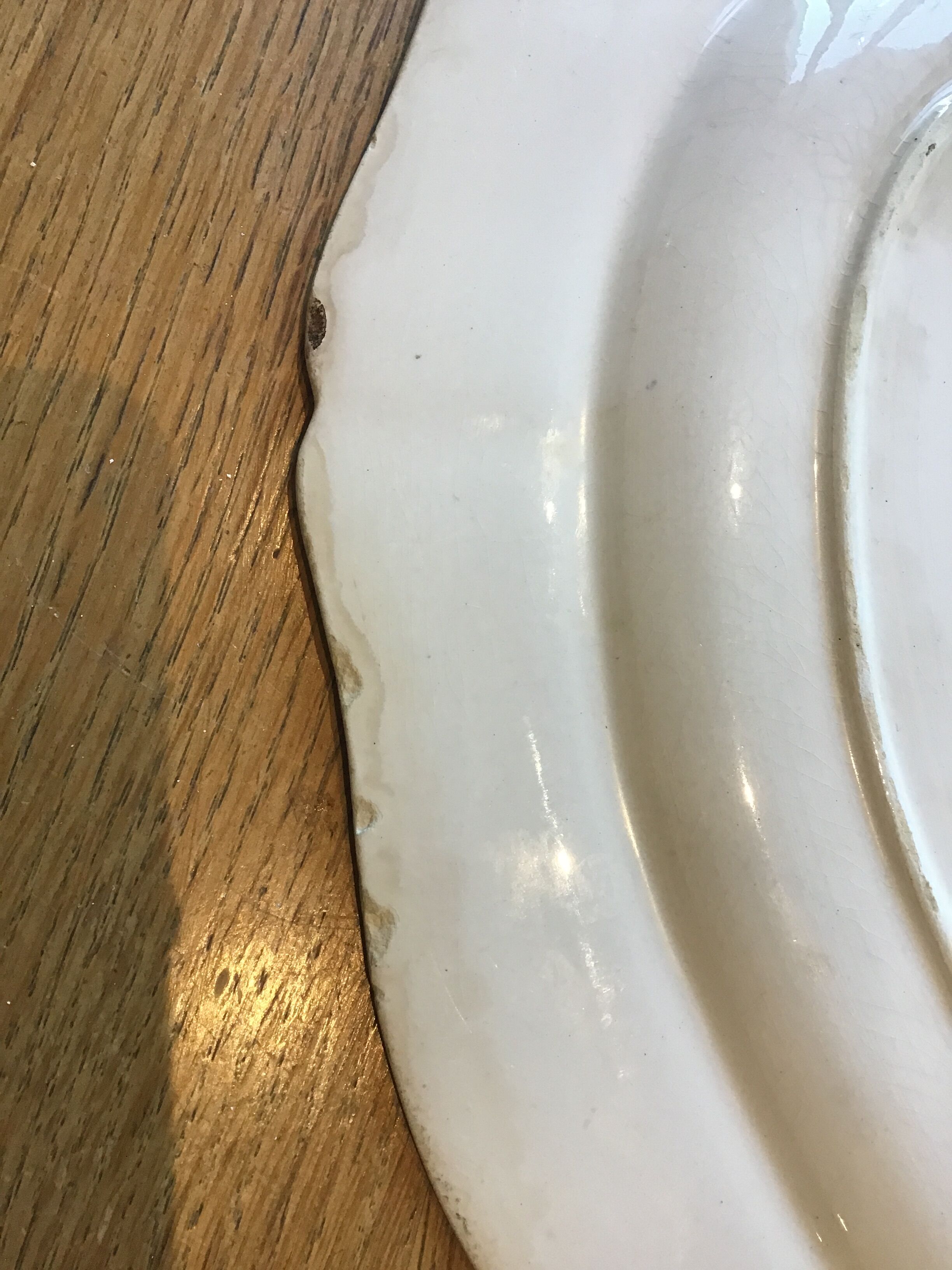 Service dish in Gien