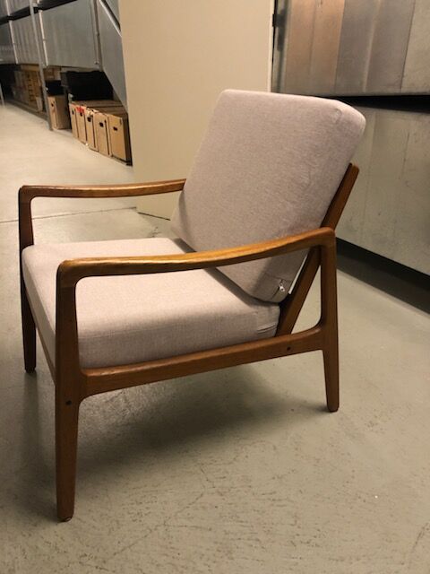 Fauteuil en teck danois du milieu du siècle par Ole Wanscher FD-109