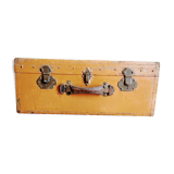 Rectangular old suitcase