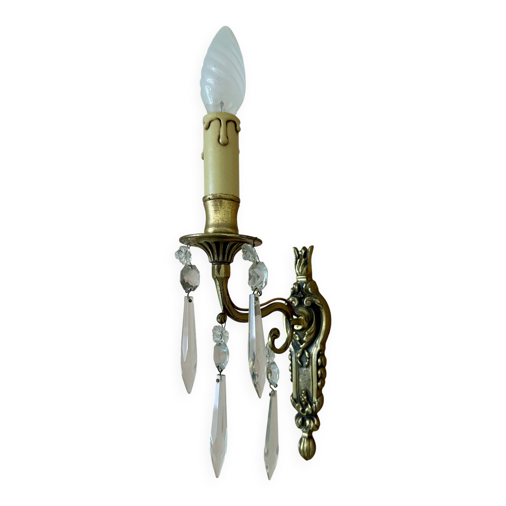 Pair of bronze wall lights with crystal pendants – Louis XV style