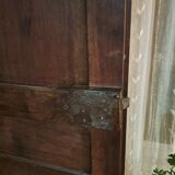 Bordeaux castle cabinet in walnut with gendarme hat