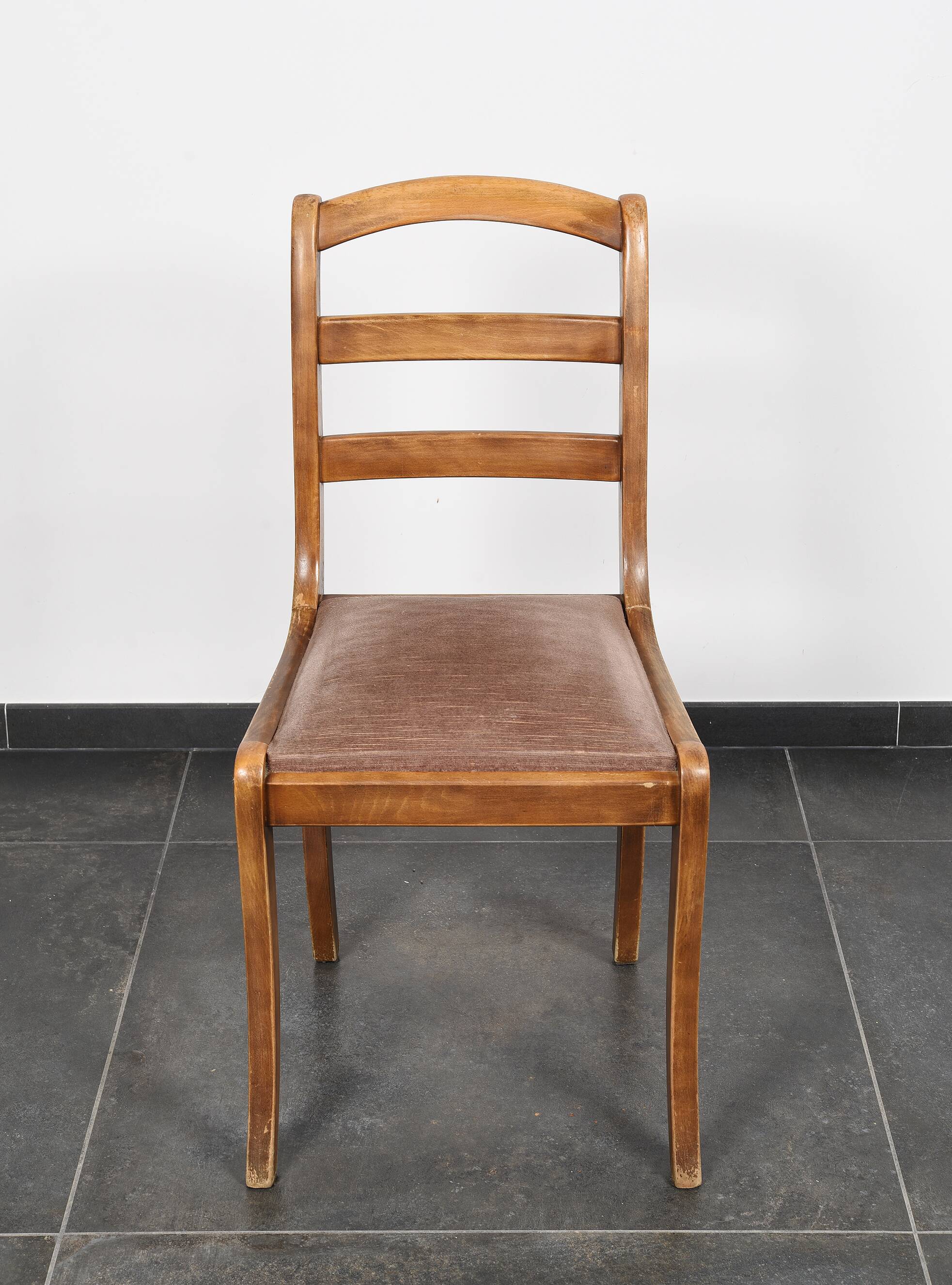 Barrette chairs with saber legs, set of 4